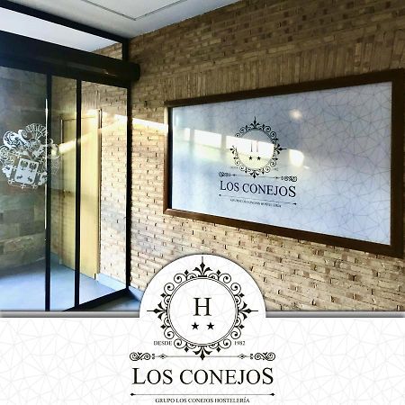 Hotel Los Conejos Mora Exteriér fotografie