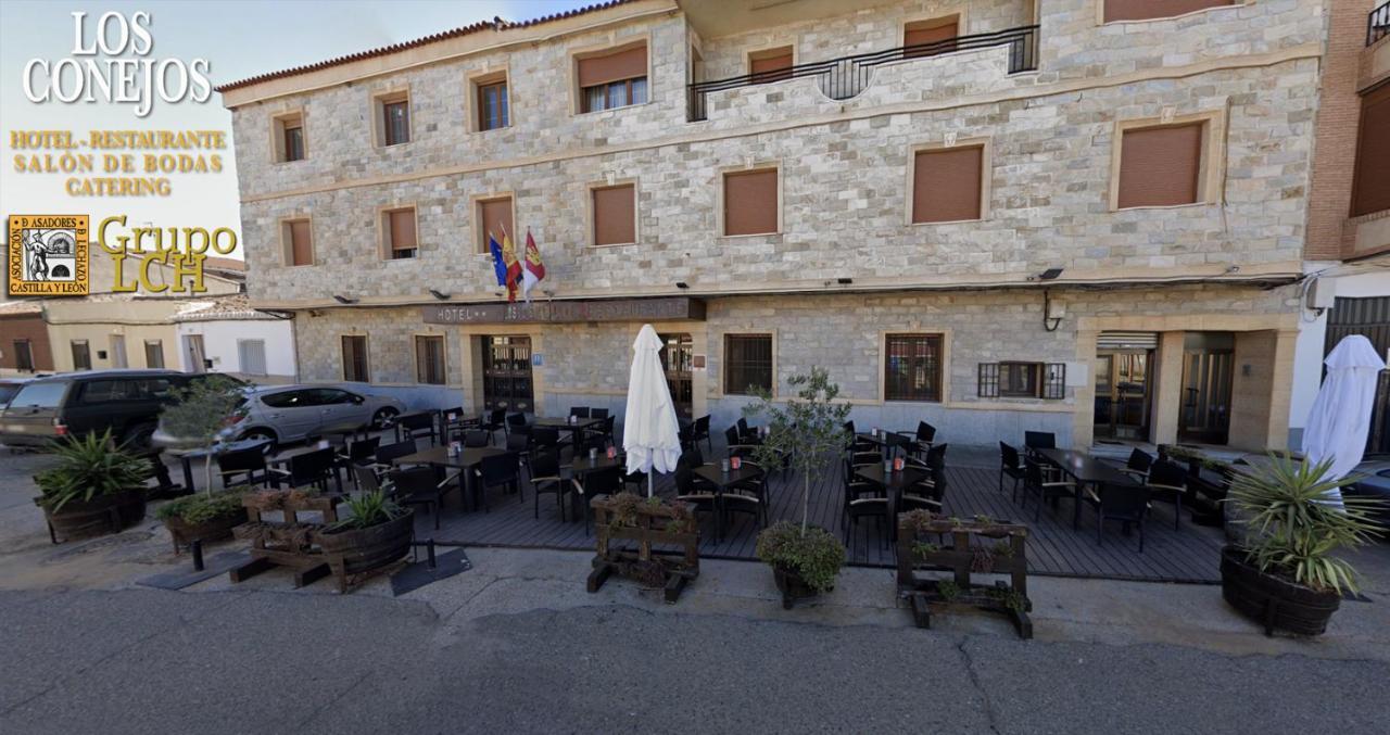 Hotel Los Conejos Mora Exteriér fotografie